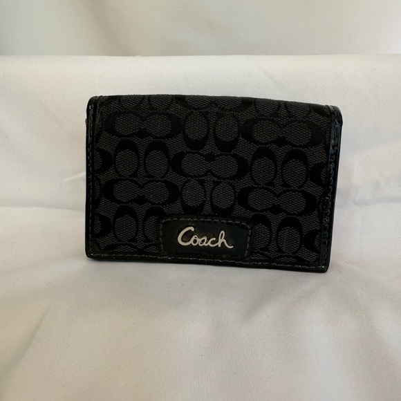 Coach Signature Black Wallet– Style F61482 Black Grey Multiple Card Slot Classic - Picture 1 of 10
